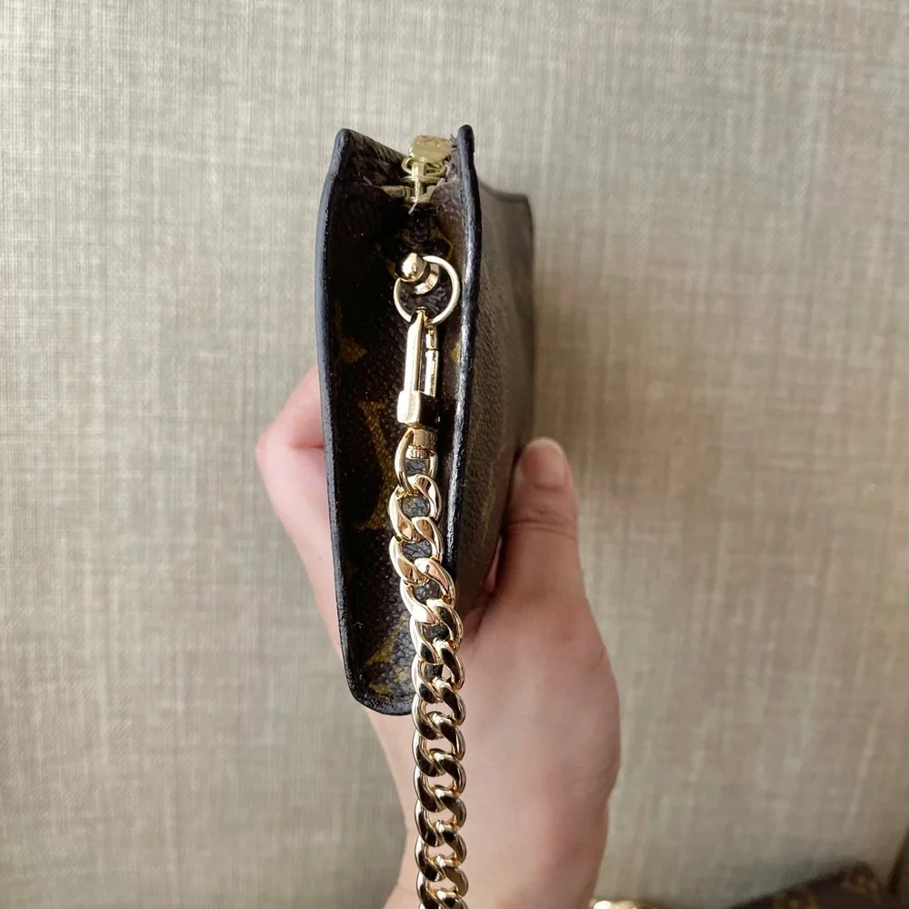 Authentic Louis Vuitton monogram vintage wristlet pouch AR0997 (Q007) - Picture 3 of 12